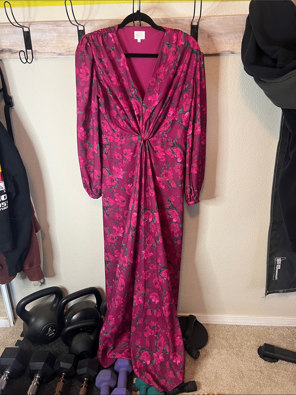 Elegant Twist-Front Pink Floral Maxi Dress